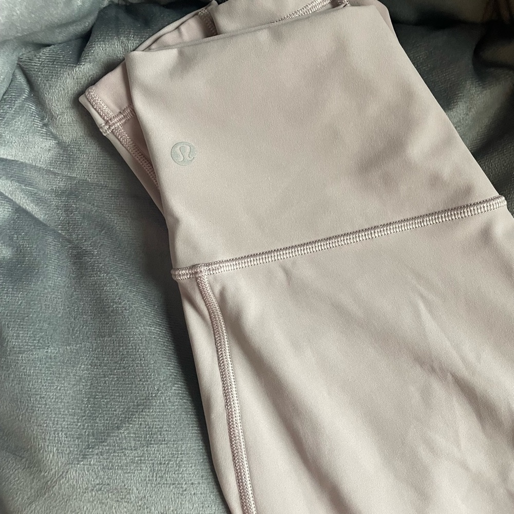 BRAND NEW lulu lemon leggings